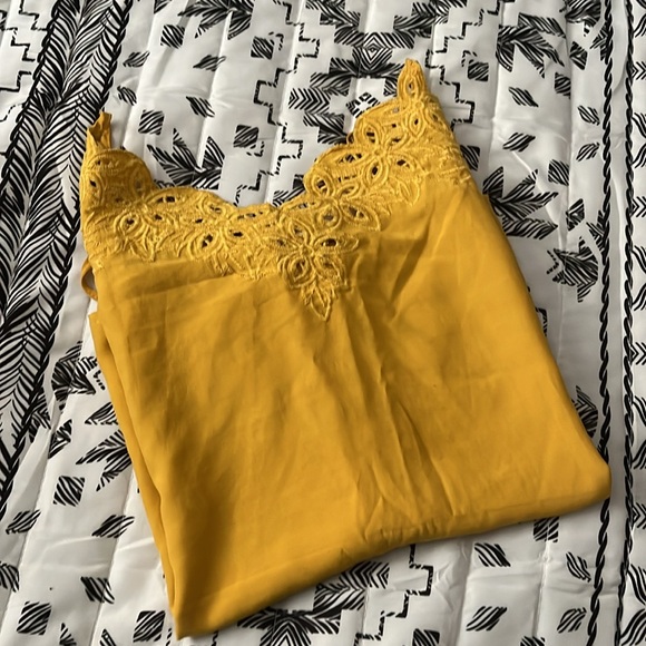 Red Sky Yellow Spaghetti Strap Tank Top Size 2XL fits like a Large - Picture 9 of 11